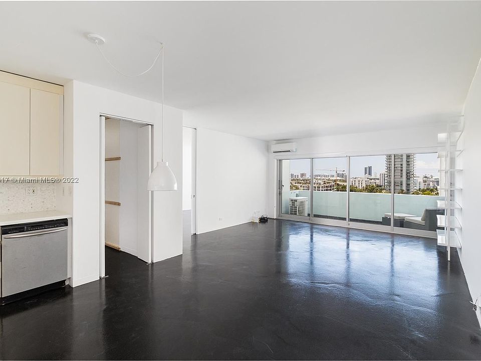 1st image of 3 Island Ave APT 10J