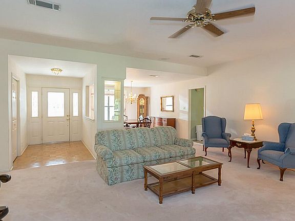2nd image of 1014 Broadmoor Dr