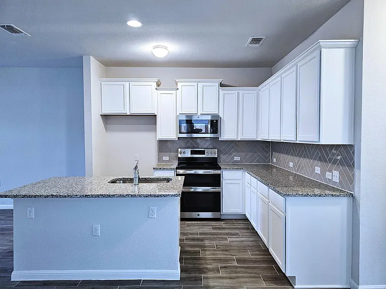 9612 Whisper Willow Blvd — Photo 4