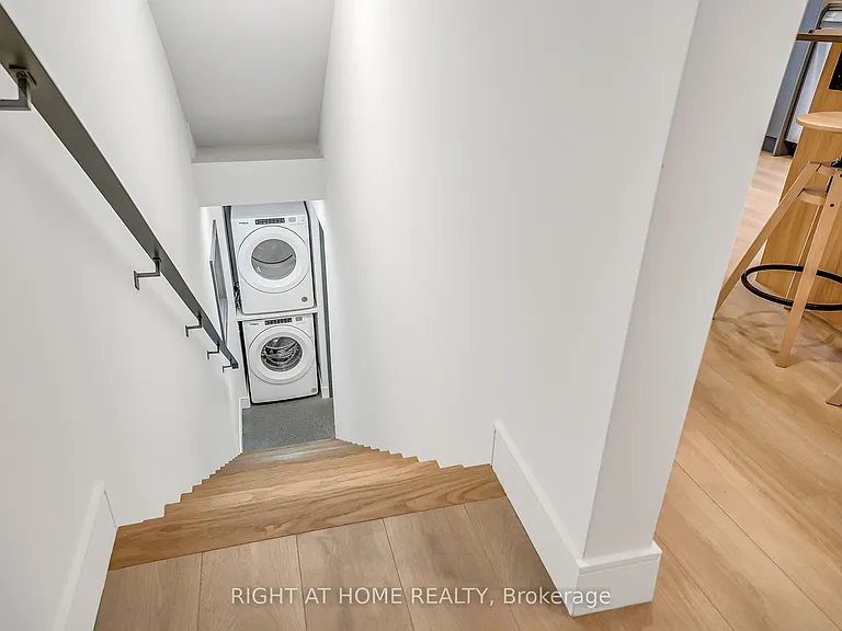 1169 Davenport Rd #2 — Photo 13