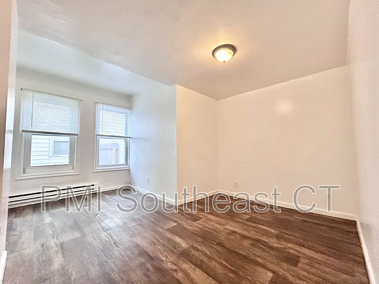 187 Laurel Hill Ave #3 — Photo 4
