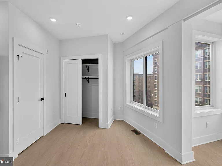 1650 Columbia Rd NW #402 — Photo 11