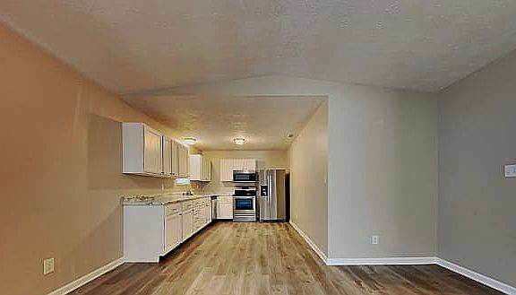 4th image of 5694 Abercromby Cir