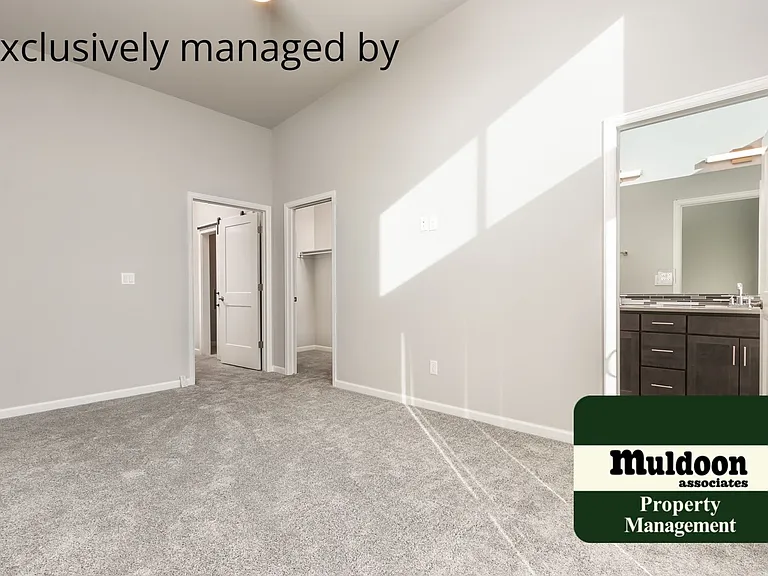 8 E Saint Elmo Ave — Photo 19