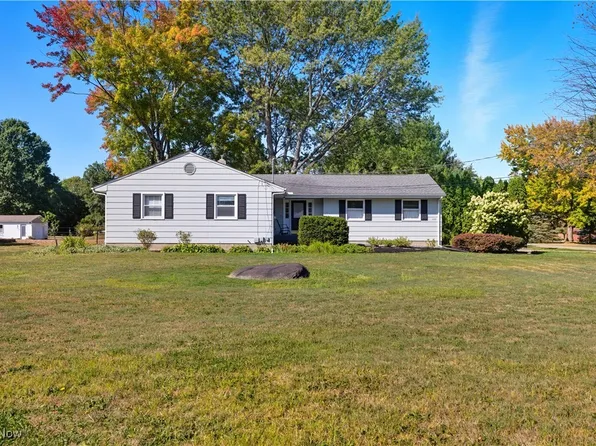 2193 Howland Wilson Rd NE, Warren, OH 44484