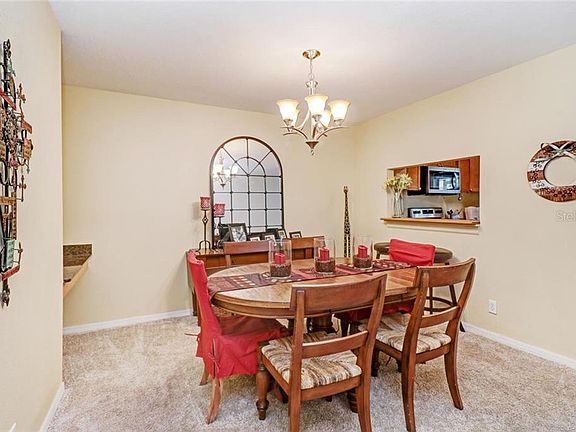 5th image of 225 Hardcastle Pl