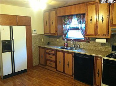 5th image of 4625 Middle Dr