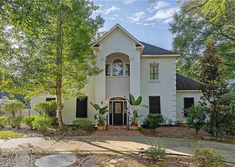 1st image of 109 Pinetop Cir