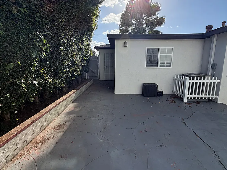 4833 60th St — Photo 30