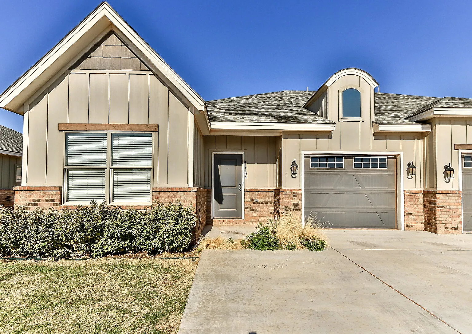 3 bed, 2.0 bath, 1345 sqft, $1,475 — Photo 3