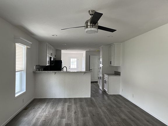 2nd image of 5 Sandpiper Ln #5SAND