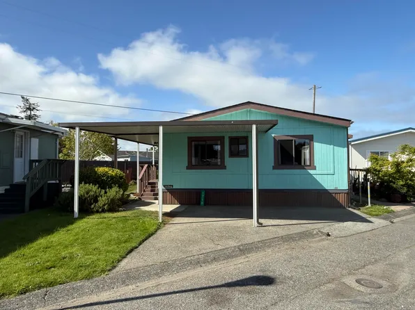 1718 Thunderbird Dr, McKinleyville, CA 95519