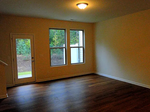 62 Holly Berry Ln — Photo 6