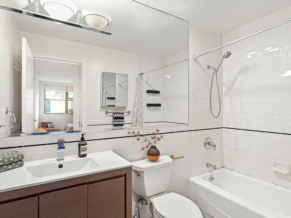 205 15th Street image 5 of 8