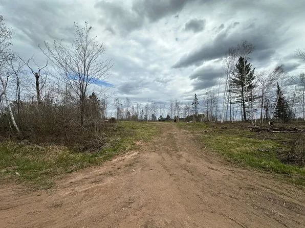 2 Koecher Rd, Kerrick, MN 55756