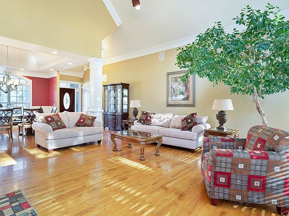 2nd image of 95 Mountain Crest Dr