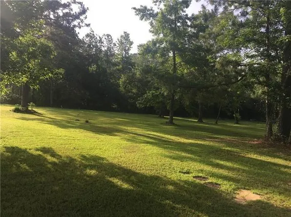 88 Camp Livingston Rd, Ball, LA 71405
