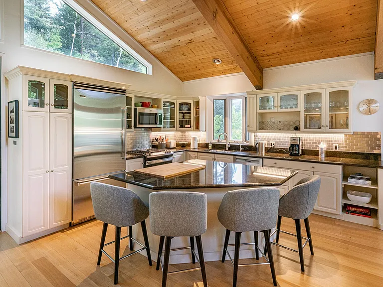 100 Mountain Laurel Ct — Photo 5