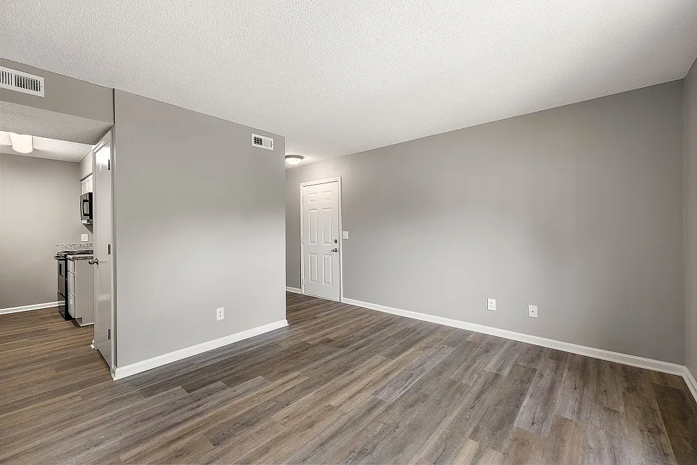 Timberwood Place Apartments — Photo 4