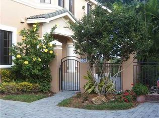 2703 Center Court Dr, Weston, FL 33332