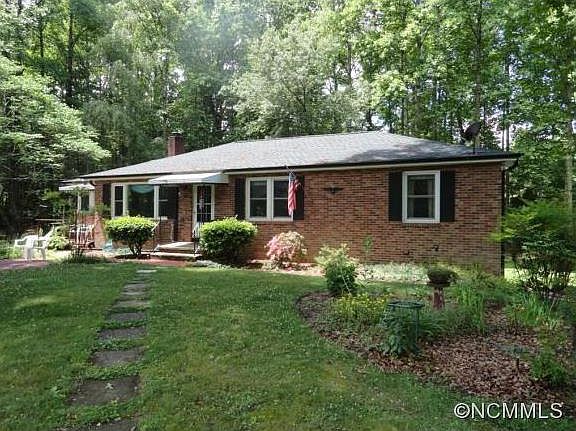 1st image of 809 Maybank Dr