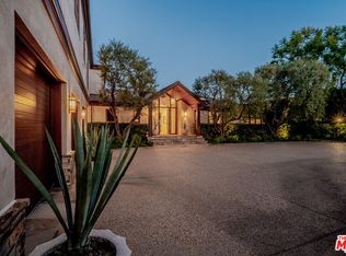 2232 NW Stradella Rd, Los Angeles, CA 90077