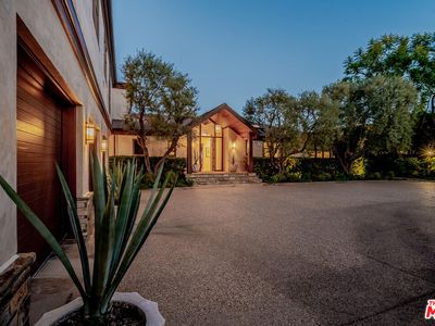 2232 NW Stradella Rd, Los Angeles, CA, 90077