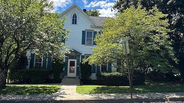 1st image of 106 E Penn St