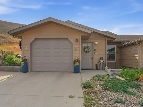 714 S 34th St, Spearfish, SD 57783