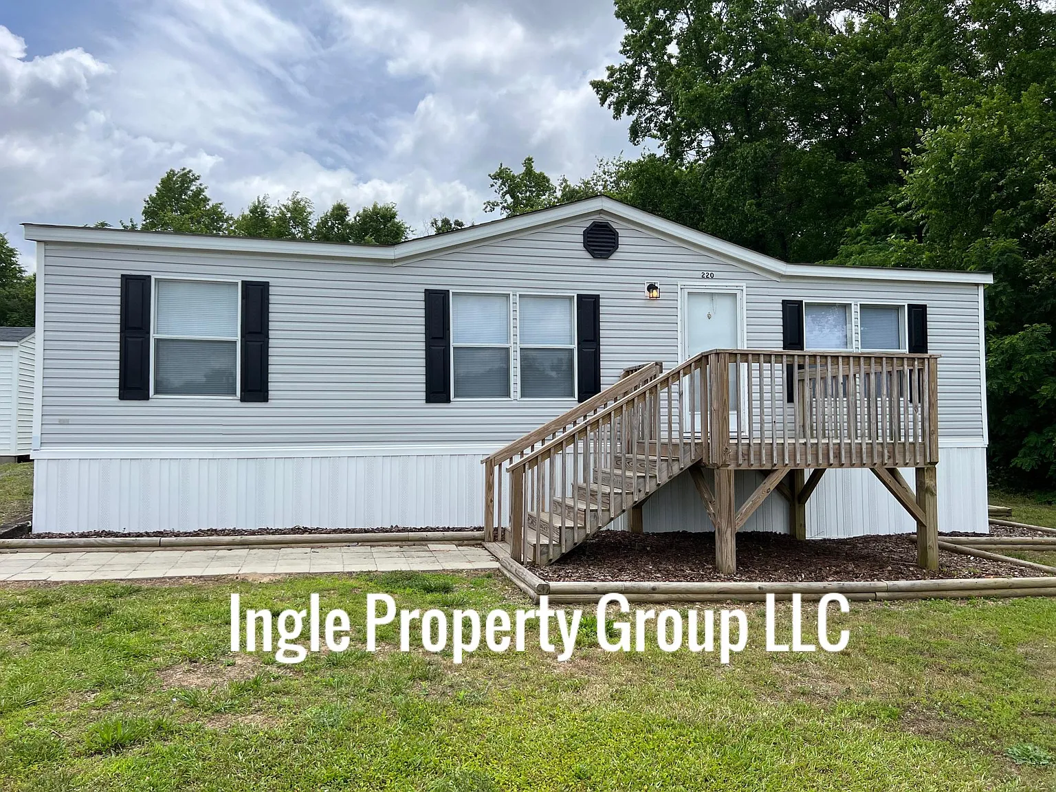 3 bed, 1200 sqft, $1,549 — Photo 2