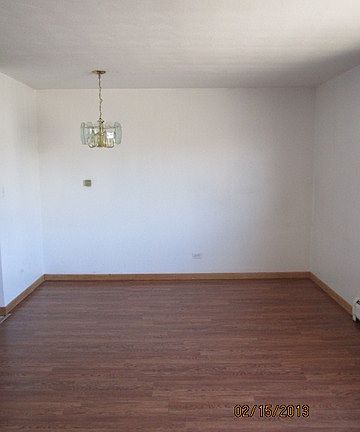 5th image of 3117 Laramie Ave #2C