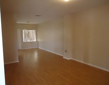 3rd image of 450 NW 84th St #450