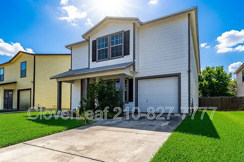 3 bed, 2.5 bath, 2790 sqft, $1,997 — Photo 2