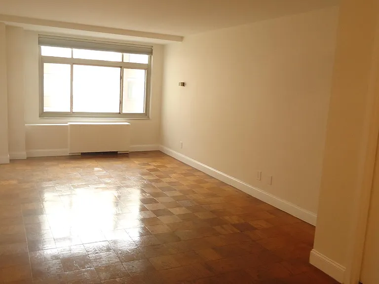 2401 H St NW #714 — Photo 6