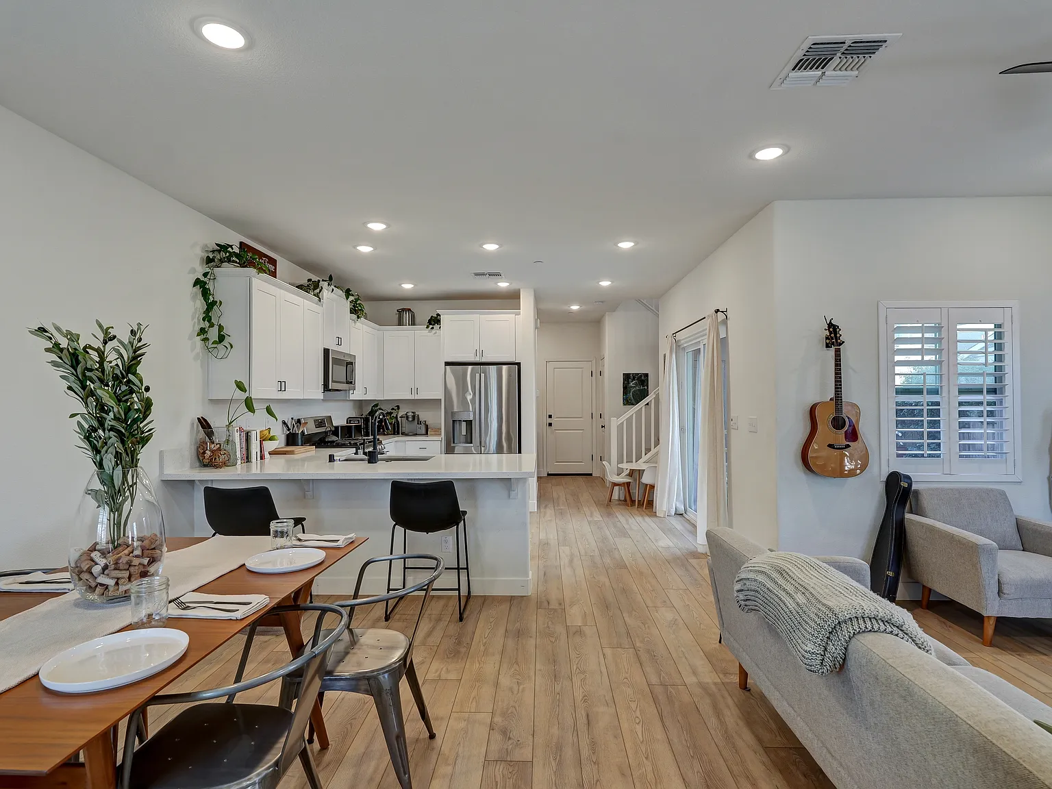 1213 Rojo - 1 — Photo 2