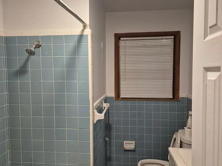 With Bath Tub