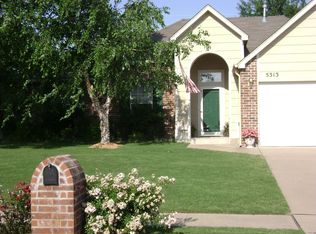 5313 S Maple Pl, Broken Arrow, OK 74011