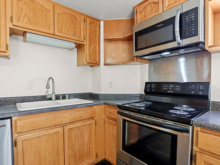 1600 Sumac Dr — Photo 16