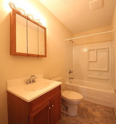 4th image of 3911 Rockville Ave