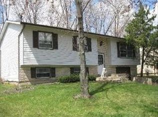 7922 Huntington Cir N, Hanover Park, IL