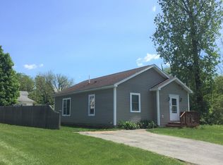 25 Lanark Rd, Pittsfield, MA 01201