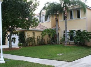 677 Fox Creek Ct, Weston, FL 33327