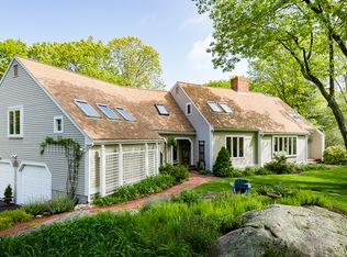 60 Surry Dr, Cohasset, MA 02025