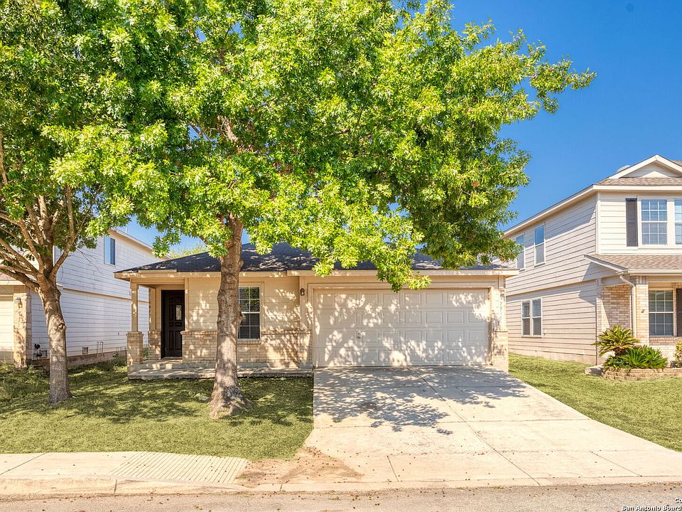 1st image of 7915 OAK POINTE