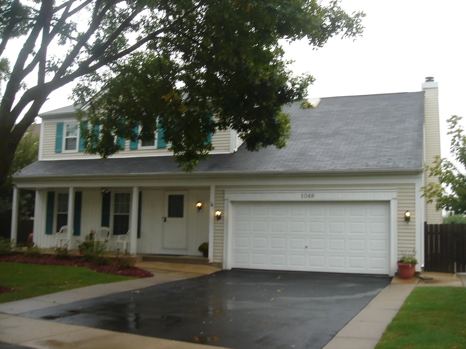 1049 Baybrook Ln photo 1