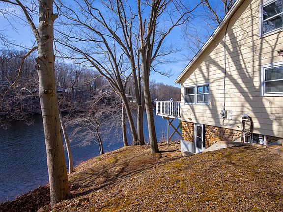 1171 West Lake Avenue