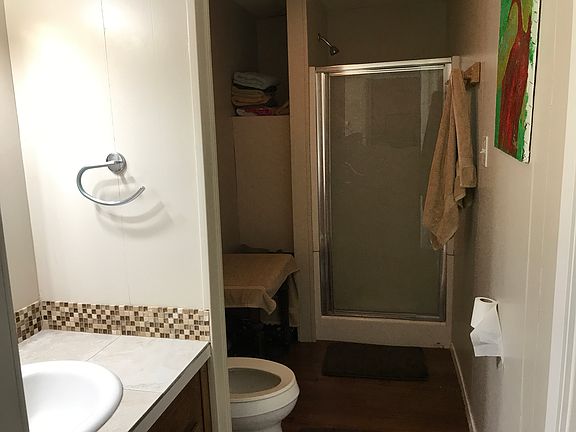 5th image of 500 W Austin Ave