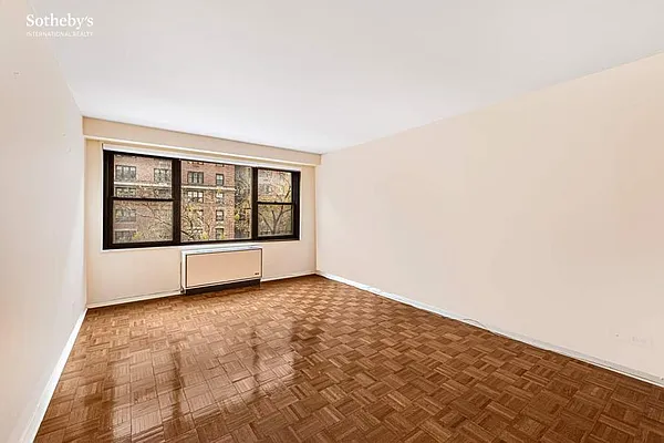 Sold by Sotheby's International Realty | media 7