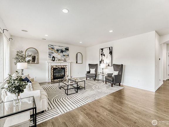 5th image of 3626 222nd Place SE