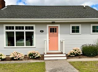 20 Lowell St, Seabrook, NH 03874